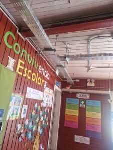 Escuela de Corcovado potencia su infraestructura eléctrica