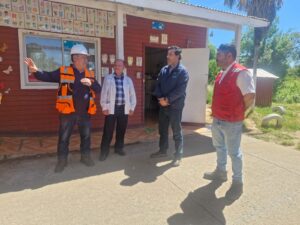 Escuela de Corcovado potencia su infraestructura eléctrica