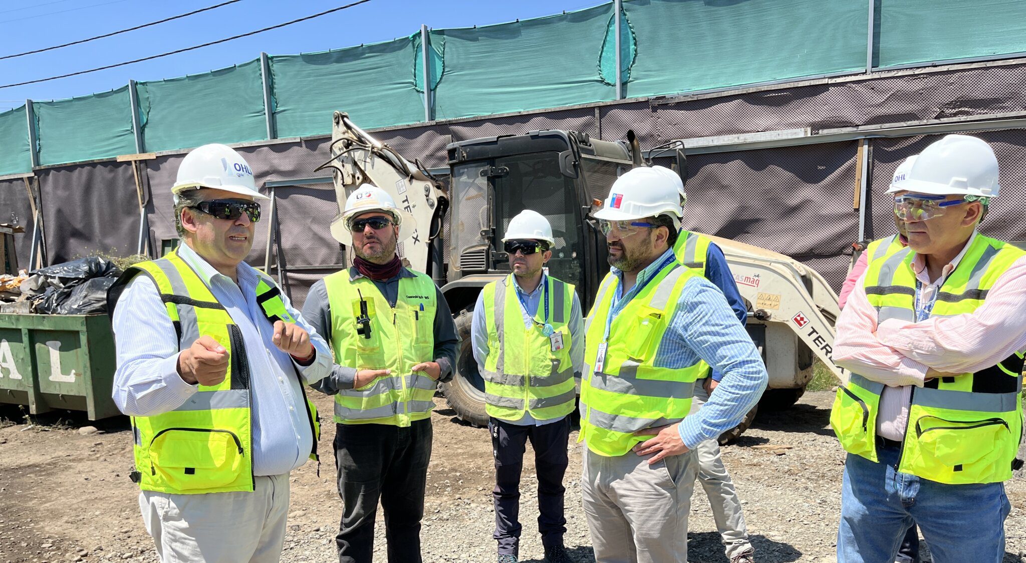 alcalde visito obras de nuevo hospital--