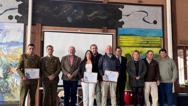 Alcalde Cristian Oses lidera significativa conmemoración del día del trabajador con reconocimiento a 23 representantes de la comuna